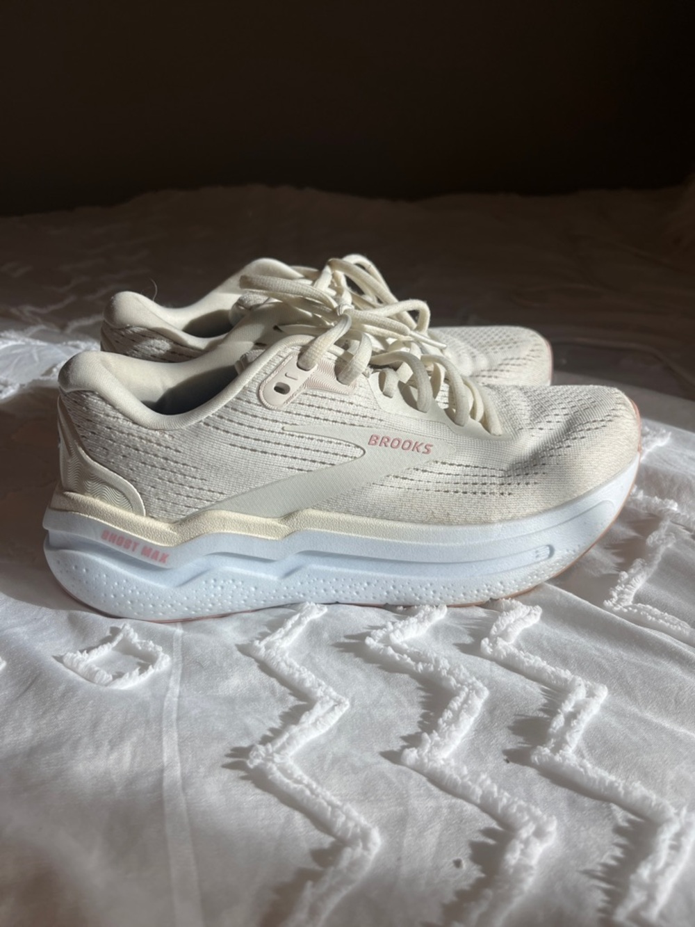 Brooks Ghost Max Women's Running Shoes - Picture 3 of 6